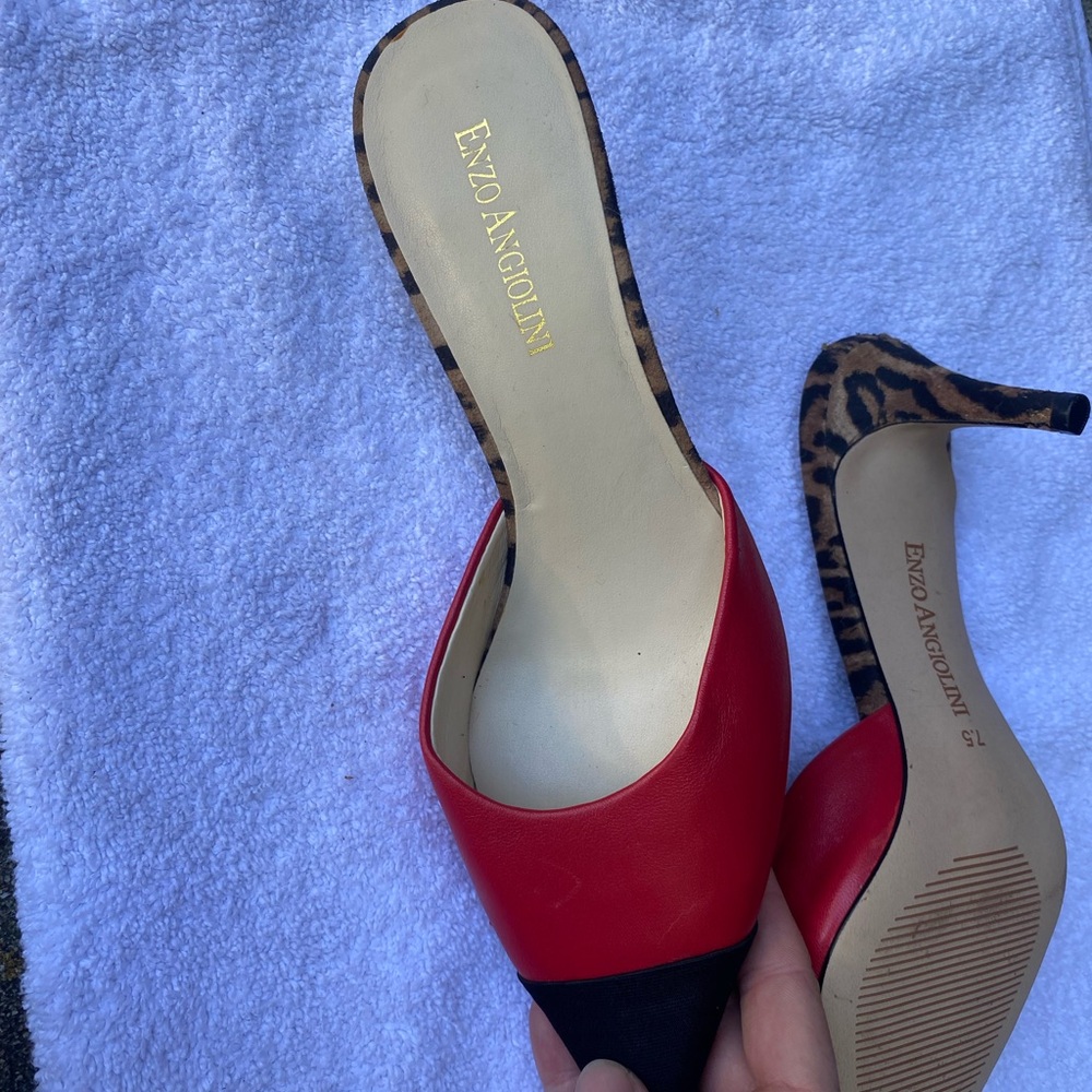 Enzo Angiolini Red and Black Pointed Toe Slide Mules - Picture 3 of 4